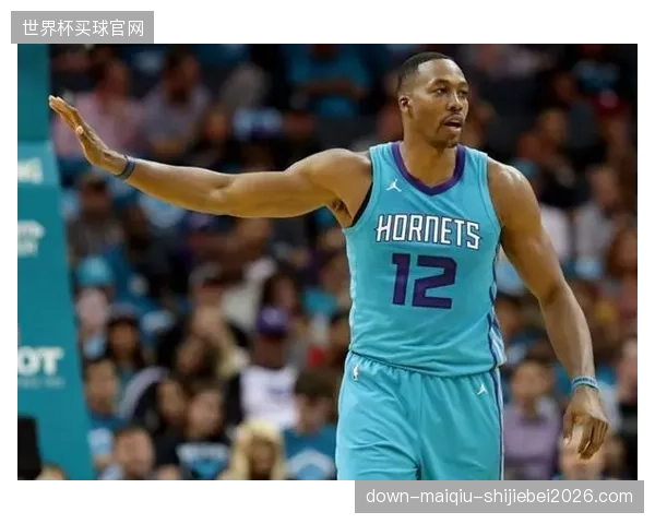 空霸组合威力初显，乌拉圭可利用身高优势丰富边路传中落点。